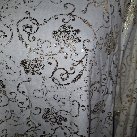 Studio works  graphic turtleneck size 2X - Picture 3 of 5